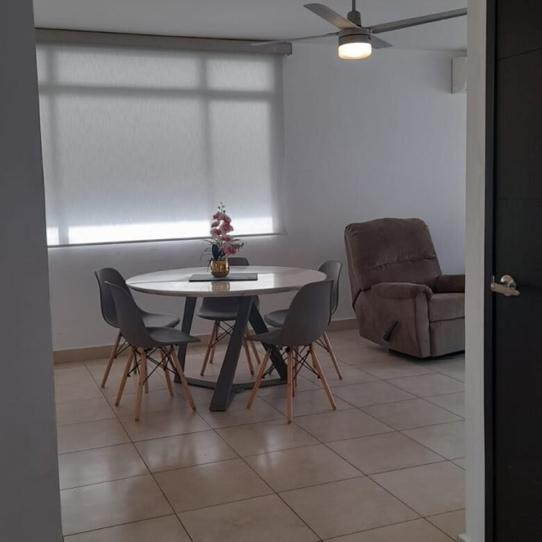 Casa de Playa, Playa Coronado: Con Club de Playa, Amoblada