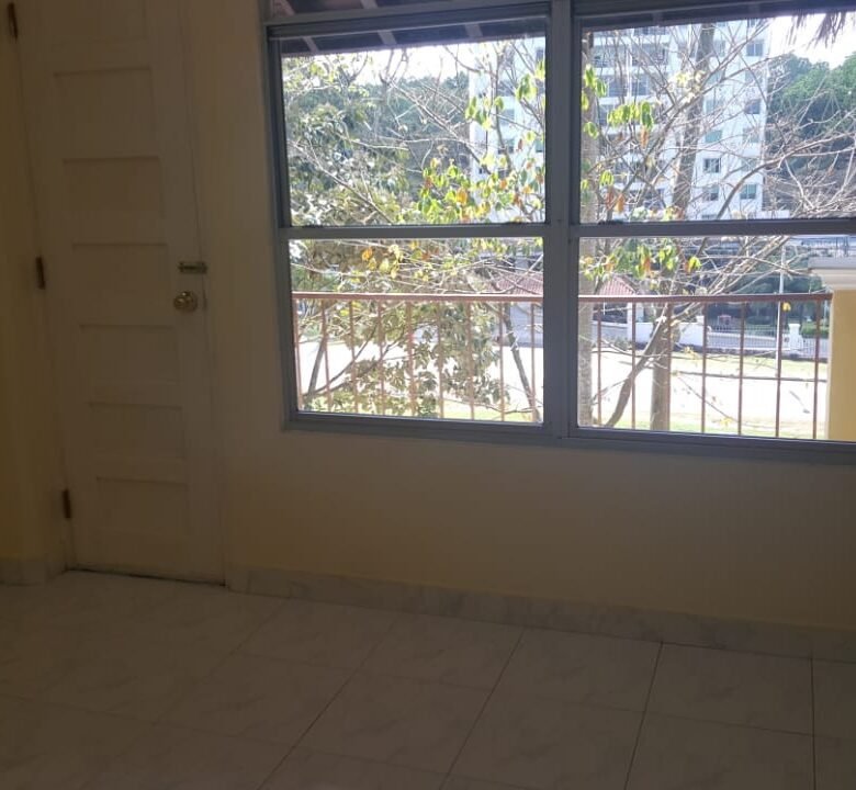 Clayton – Area Revertida: Acceso Restringido, Casa de 4 Recamaras, Cerca Ciudad del Saber