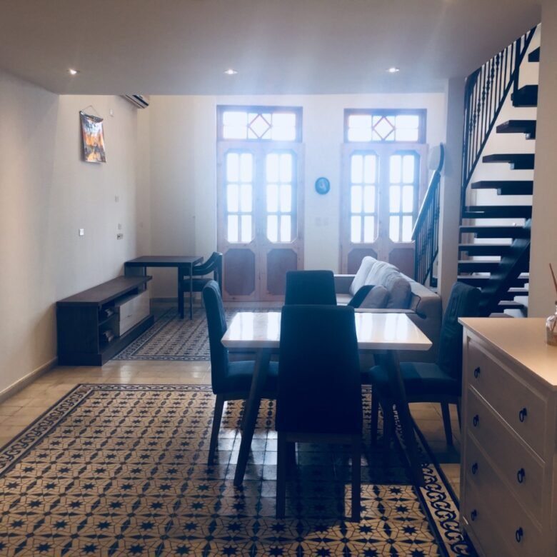 Casco Viejo: 189 m², Apartamento con Vista Al Mar, Terraza Rooftop, 2 Parking