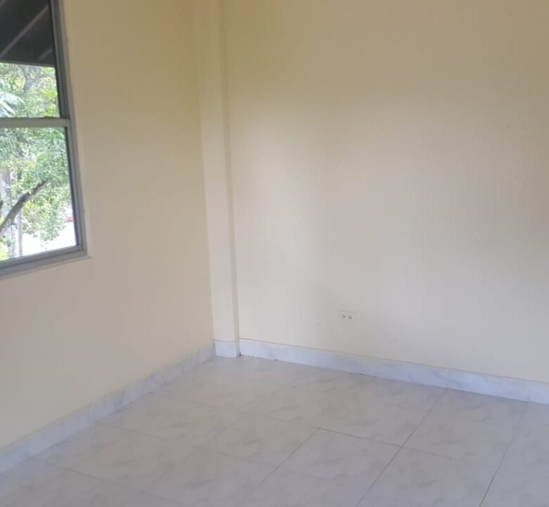 Clayton – Area Revertida: Acceso Restringido, Casa de 4 Recamaras, Cerca Ciudad del Saber