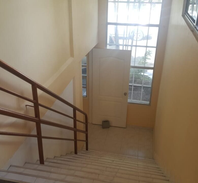 Clayton – Area Revertida: Acceso Restringido, Casa de 4 Recamaras, Cerca Ciudad del Saber