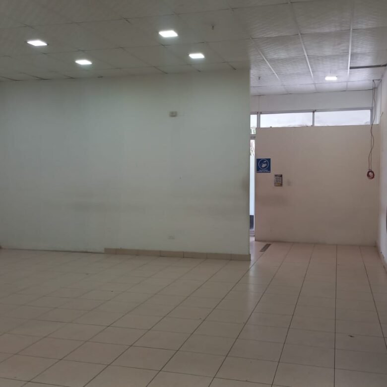 Albrook, Local Comercial sobre Vía Principal, Planta Baja