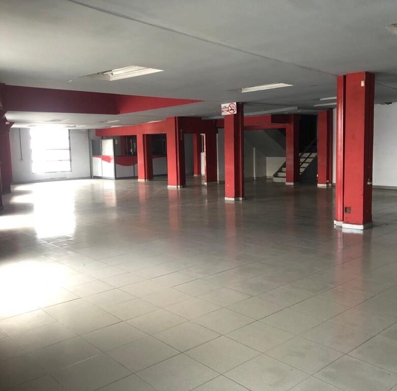 Edificio Completo – Av Central y Calidonia: Rm3c2, con Elevador