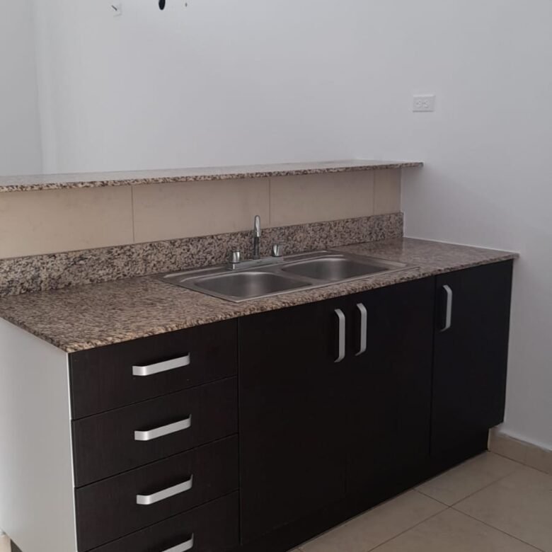Playa Coronado: Apartamento de 2 Recámaras, Area Social y Garita de Seguridad