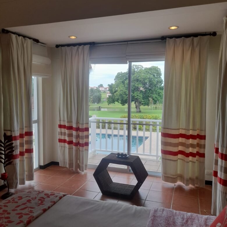 Playa Blanca – Town House a Frente Campo de Golf: Casa con 1600 m² Terreno, 5 Recamaras