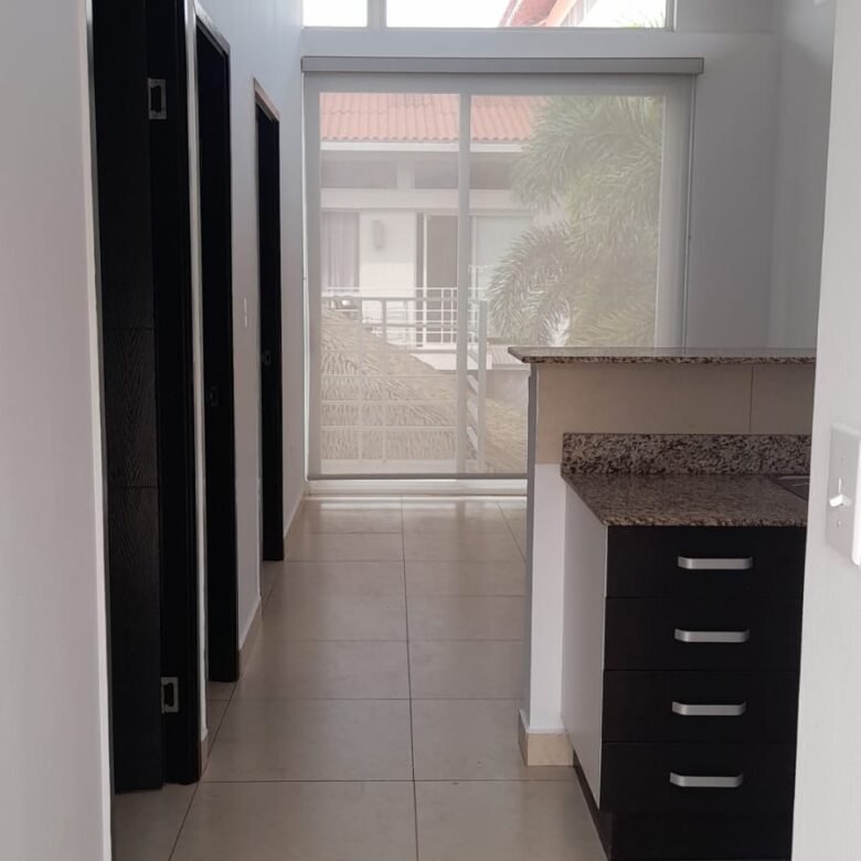 Playa Coronado: Apartamento de 2 Recámaras, Area Social y Garita de Seguridad