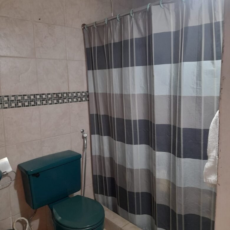 Playa Coronado – Casa con Piscina: con 2000 m² de Terreno, 6 Recamaras