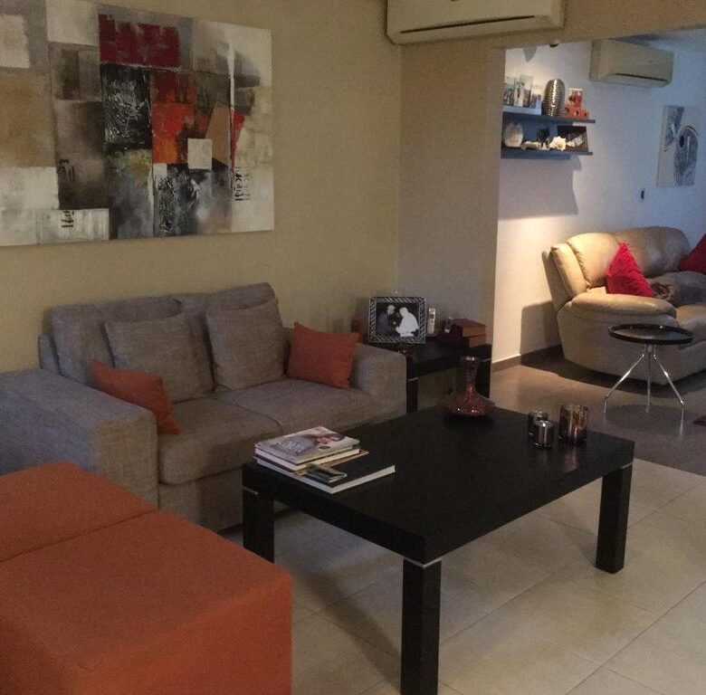 Una Persona Puede Fácilmente Elegir Una Casa, Pero Tu Eliges un “Hogar”: Casa de 3 Habitaciones