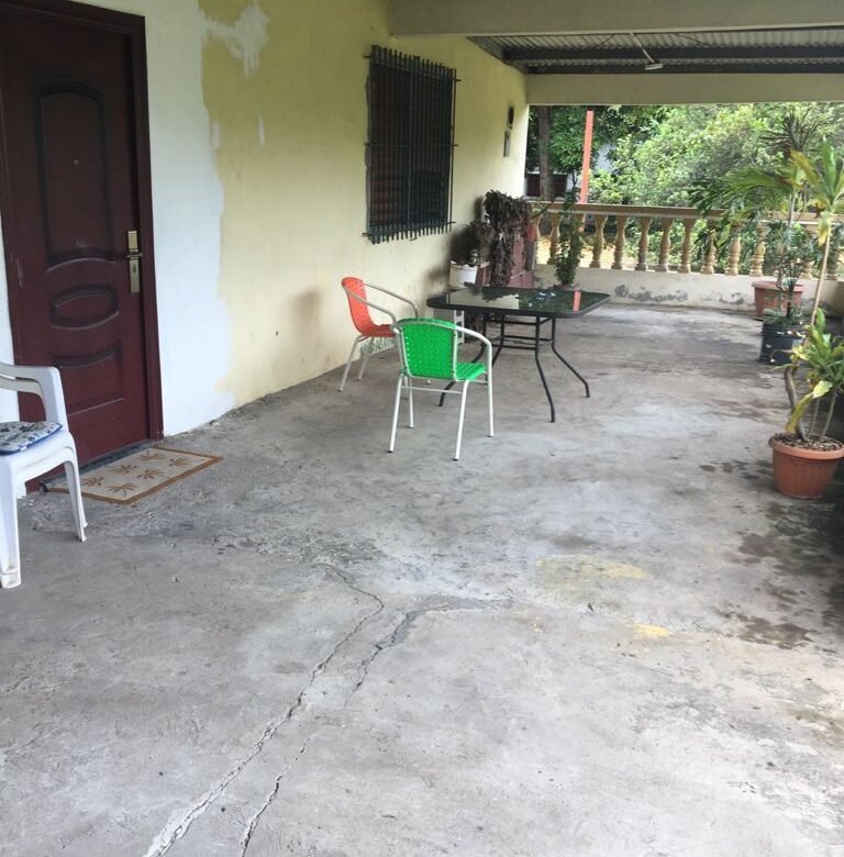 Playa Gorgona 3,128.81 M²: Ideal para uso Comercial – Casa de 4 Habitaciones