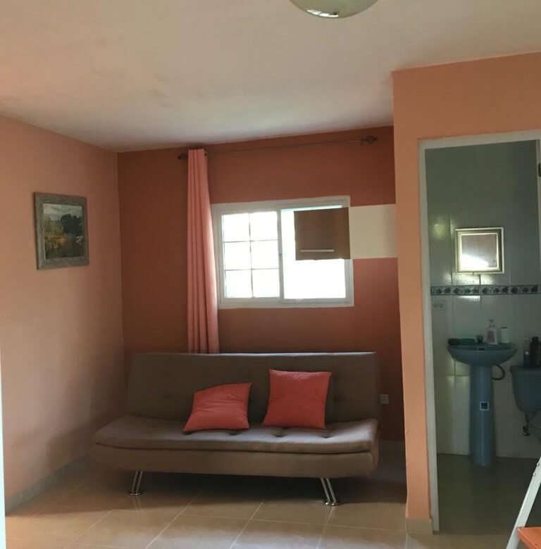 Casita – Sector de Playa / Casa de Campo: Casita de 1 Recámara, Incluye Luz