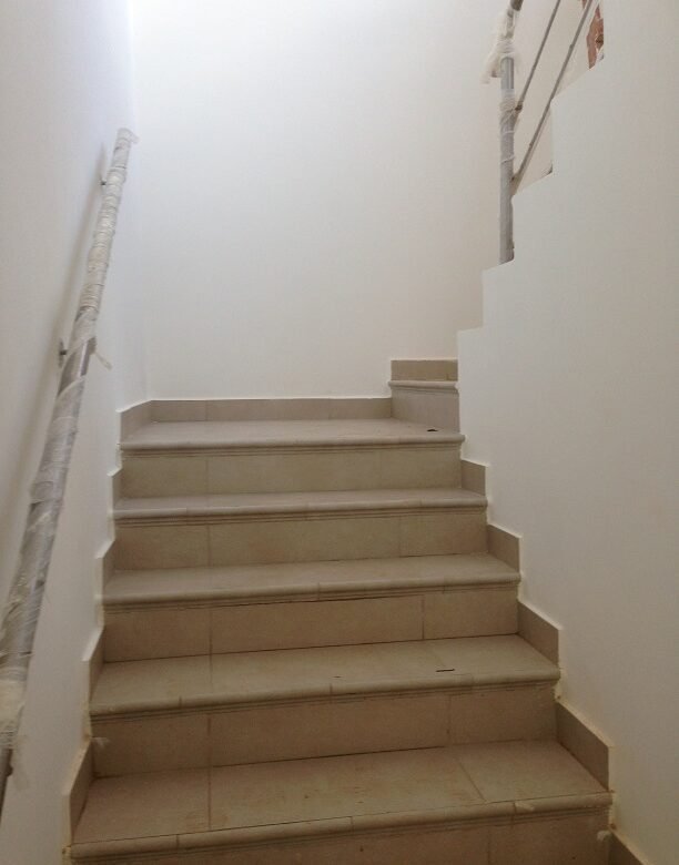 Palmia Woodlands – Venta con Inquilino: Cómoda Casa de 3 Habitaciones con Linea blanca