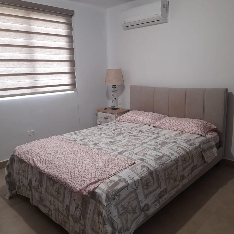 Casa en Playa Coronado: con Seguridad 24hrs, Amoblada, en Esquina, 3 Recs