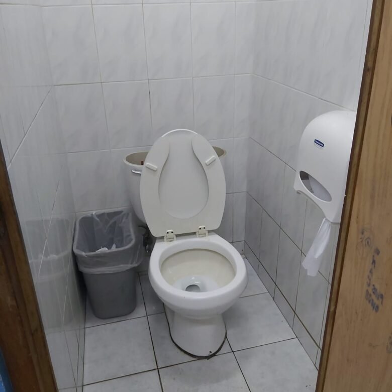 Fernández de Córdova – Local Comercial con Terreno de 5000 m² Aproximado