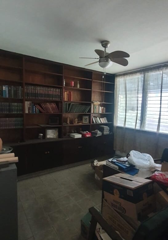 Para Usted! Su Casa o Terreno en Altos del Golf: R2a 2500 m² + Casa de 400 m²