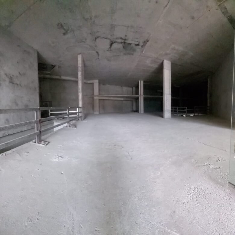 Via Brasil: Local Comercial en Planta Baja – Para Estrenar, en Gris o Terminado