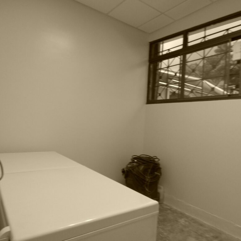 Casa Comercial: Los Angeles, Betania – Para Oficina, Escuela, Asistencial, Filantrópico