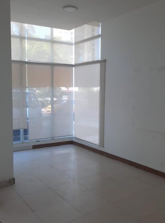 San Francisco: Local Comercial Alquilado – Planta Baja en Torre Residencial