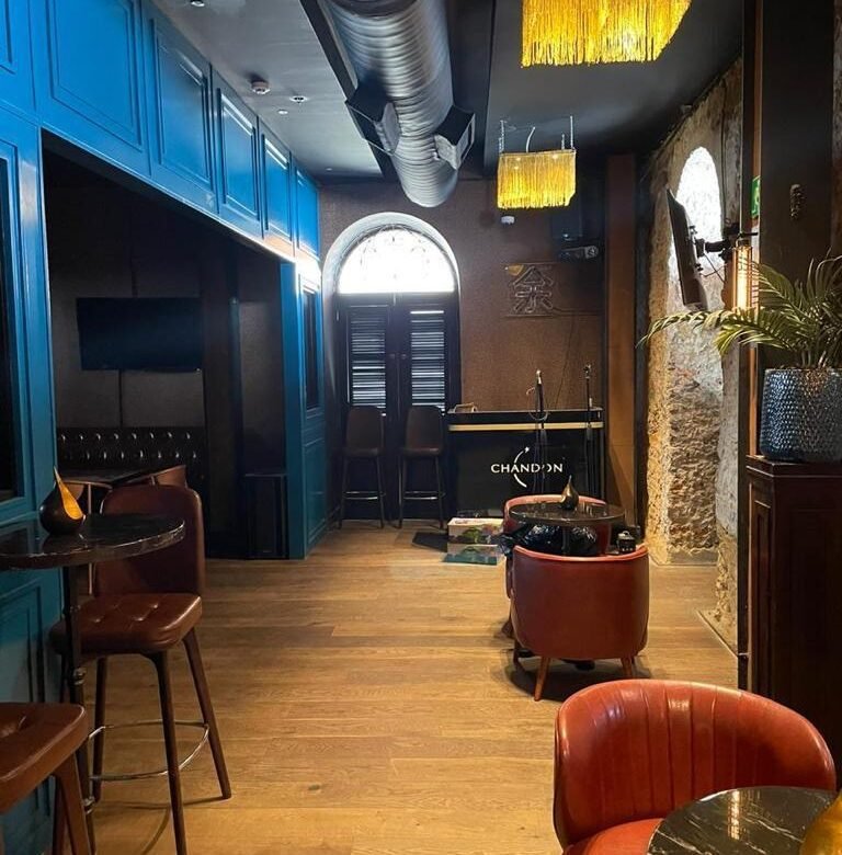 Hermoso Local Comercial / Oficina en San Felipe – Casco Viejo: 210 m², Terminado Finamente