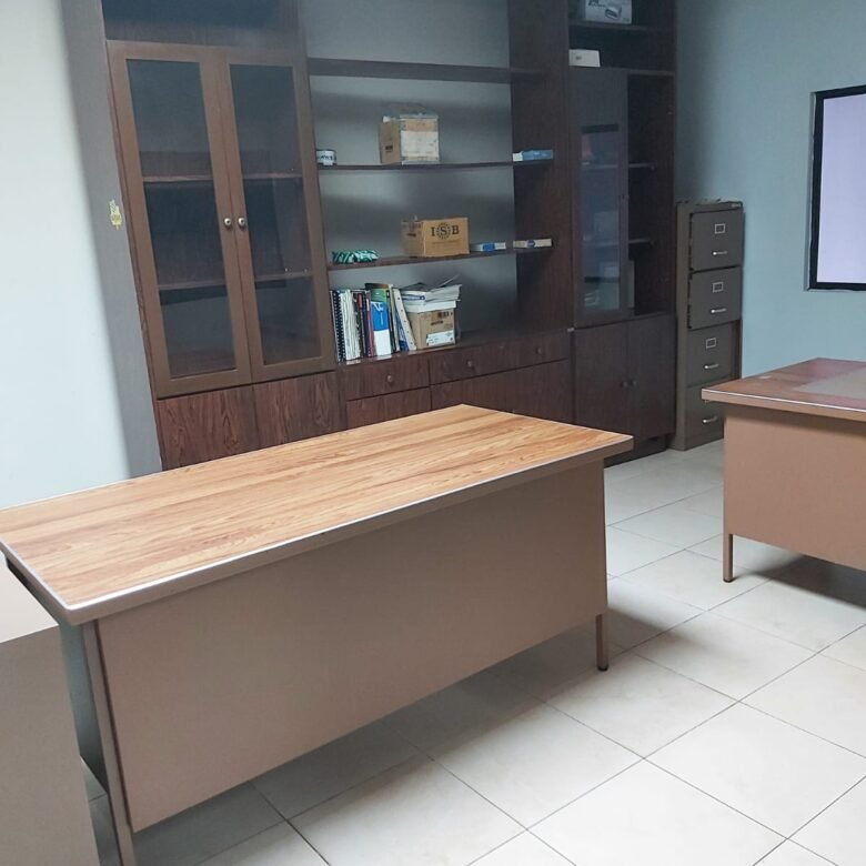 Fernández de Córdova – Local Comercial con Terreno de 5000 m² Aproximado
