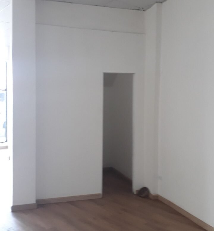 Local Comercial Fernadez de Cordoba – Vista Hermosa: 79 m², Piso 1