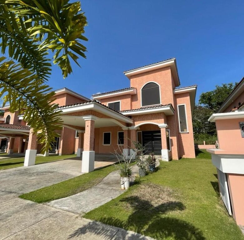 Clayton: Exclusiva Residencia con Seguridad Garantizada, 4 Habitaciones