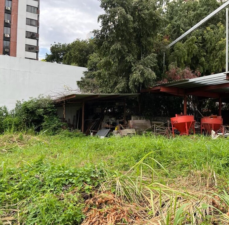 San Francisco – Local Comercial de Planta Baja, Frente a Calle, con Parkings