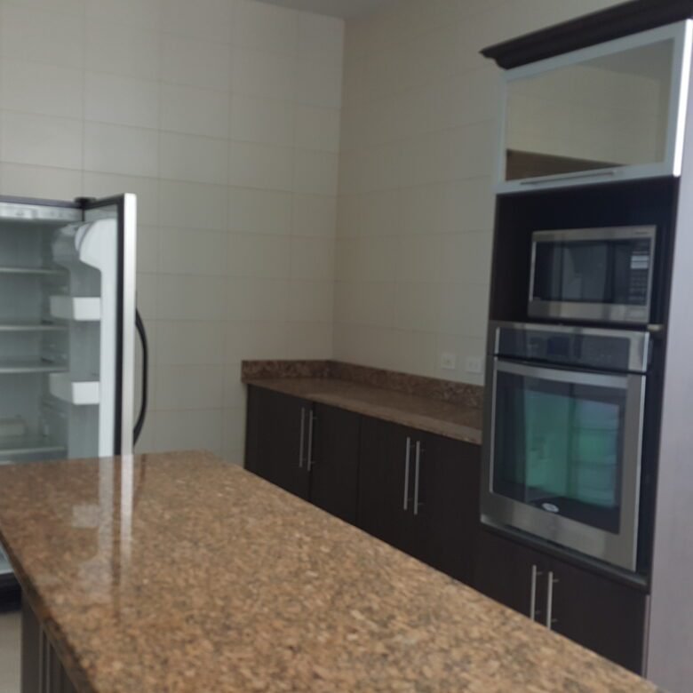 Ocean One – Costa del Este: 287 m², 3 Habitaciones, 3.5 Baños, Vista Frontal Mar