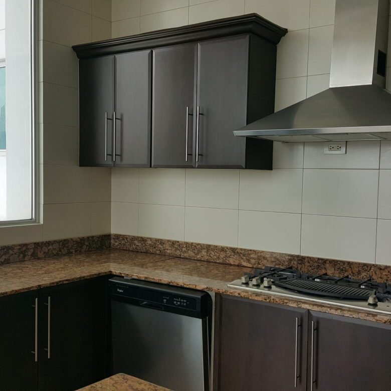 Ocean One – Costa del Este: 287 m², 3 Habitaciones, 3.5 Baños, Vista Frontal Mar