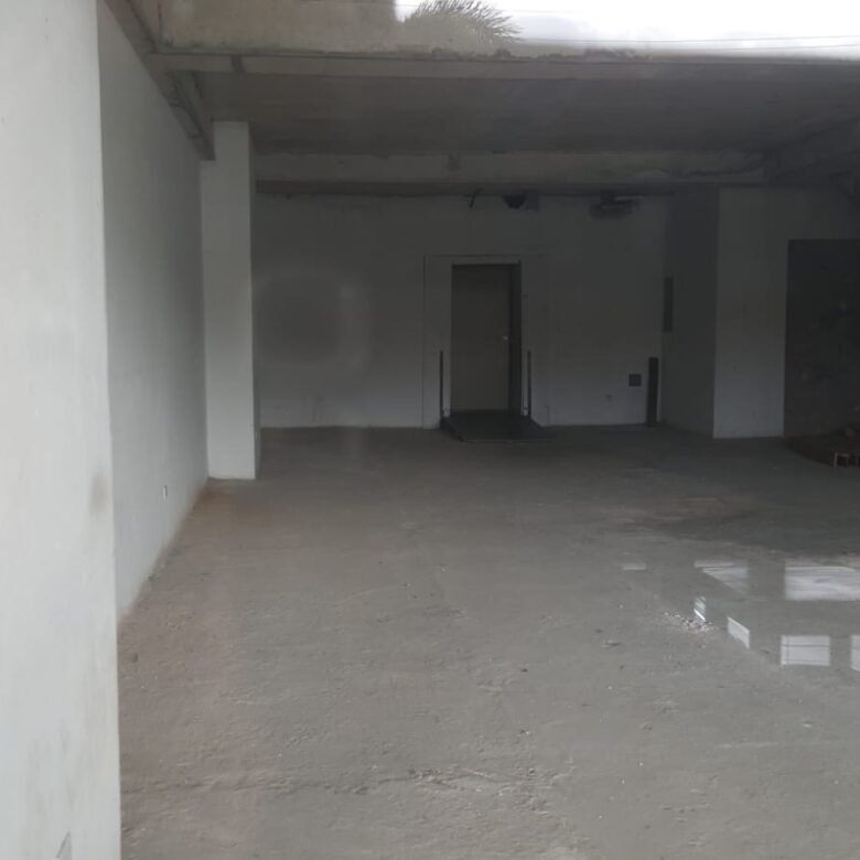 San Francisco y Calle 50, Local Comercial Planta Baja: en Gris, Permite Gas