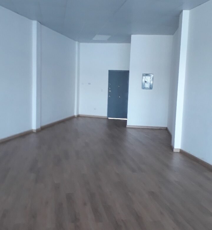 Local Comercial de Planta Baja: Via Fernadez de Cordoba, Vista Hermosa