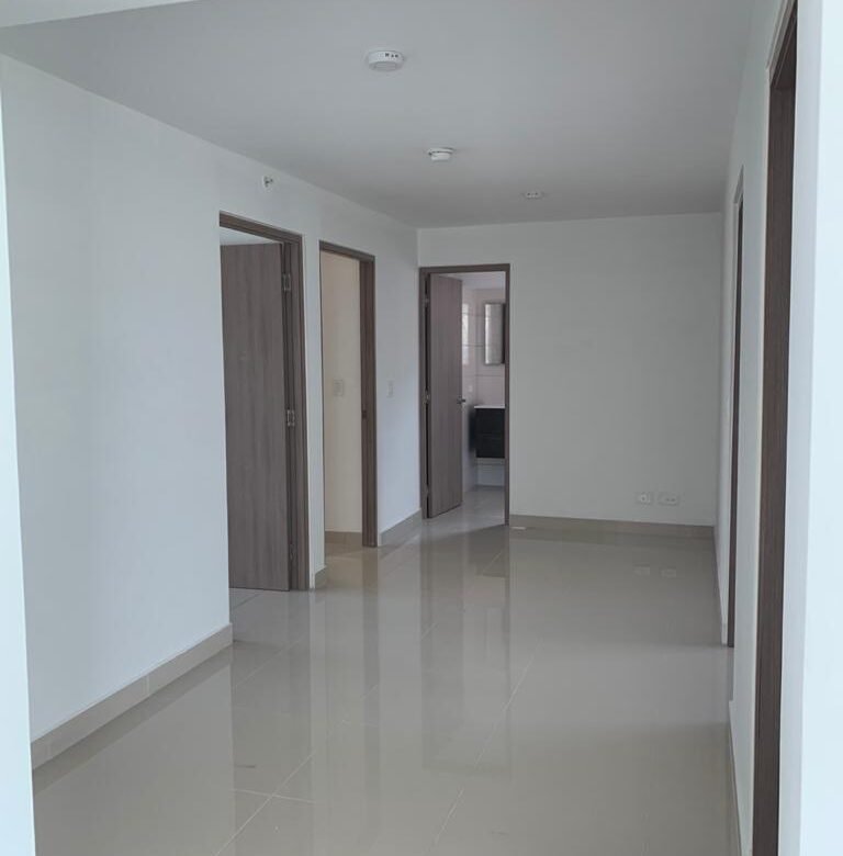 Elija Vivir Donde Usted Desea! en Lo Natural – Clayton – Albrook: Forest Gate, 151 m²