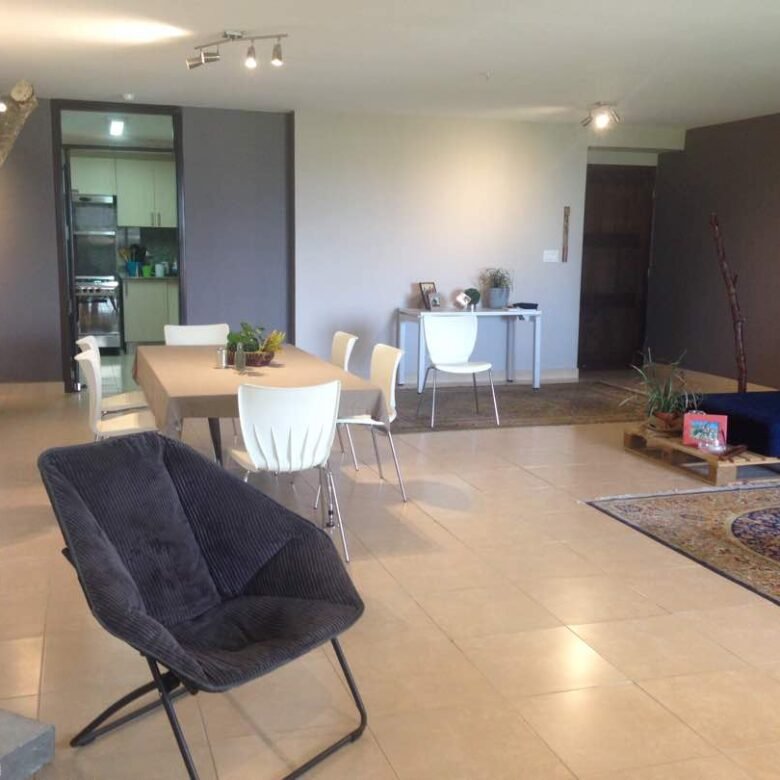 Costa del Este Al Frente Parque: 205 m², 3 Habitaciones con Baño, 2 Depositos