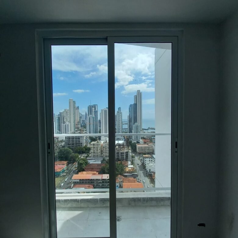 Bella Vista: El Botanico – Torre con Jardin Vertical y Huerto, Facilidad de Pago