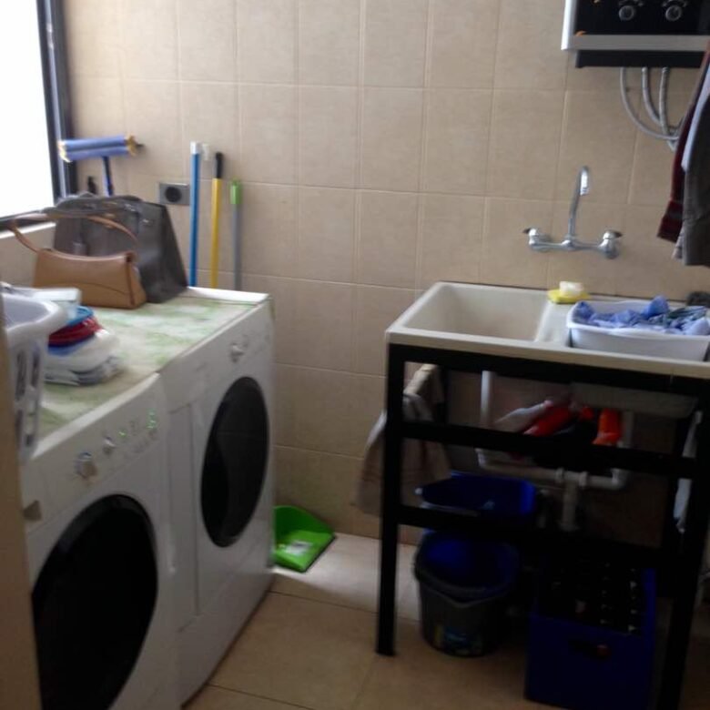 Costa del Este Al Frente Parque: 205 m², 3 Habitaciones con Baño, 2 Depositos
