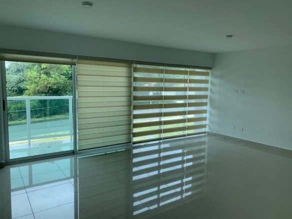 Elija Vivir Donde Usted Desea! en Lo Natural – Clayton – Albrook: Forest Gate, 151 m²