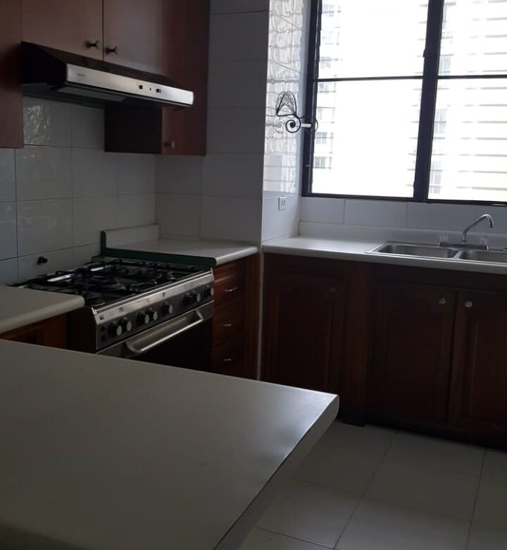 Marbella: Experimente Tener Vista Al Mar, 248 m², 3 Recs + Sala Familiar, 248 m²