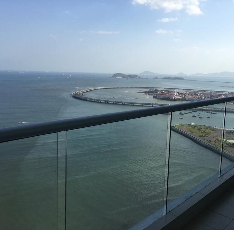 Ave Balboa – Rivage: Apto de 341 m², Piso Alto, 3 Recs con Terraza, 3 Parking