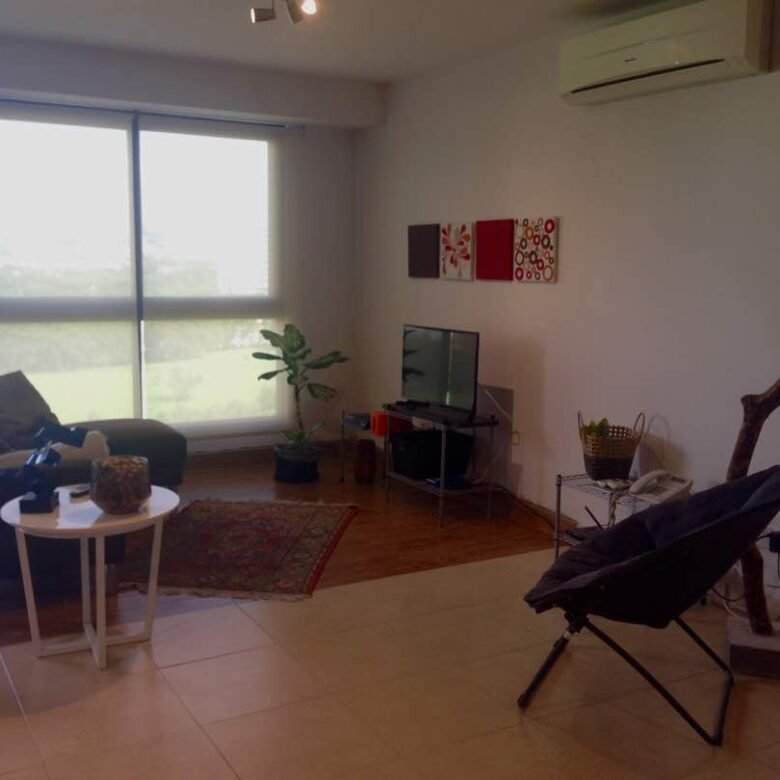 Costa del Este Al Frente Parque: 205 m², 3 Habitaciones con Baño, 2 Depositos