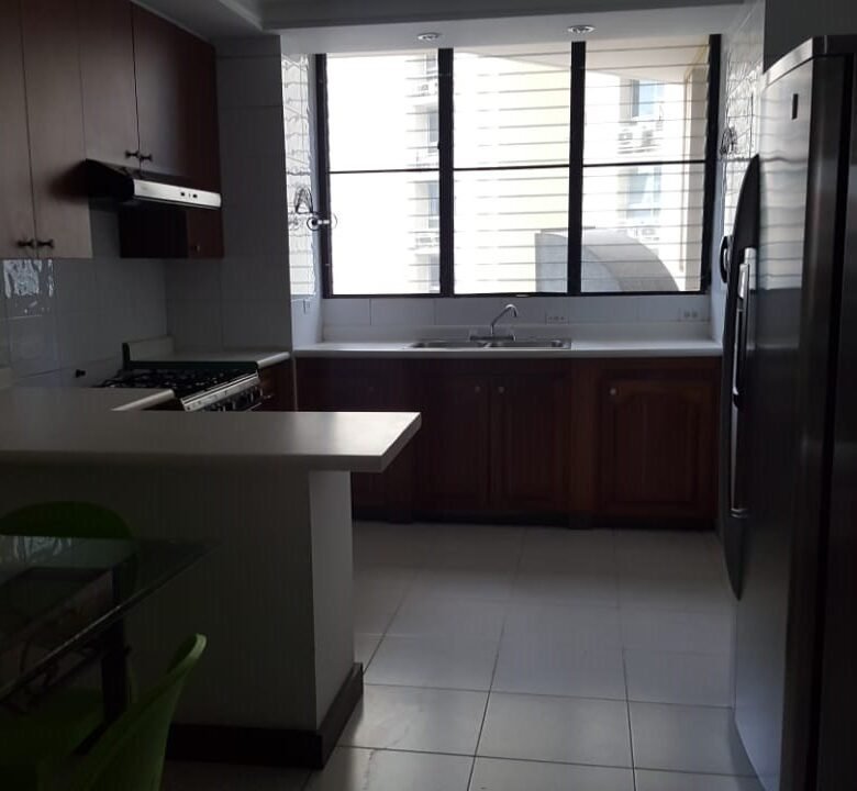 Marbella: Experimente Tener Vista Al Mar, 248 m², 3 Recs + Sala Familiar, 248 m²