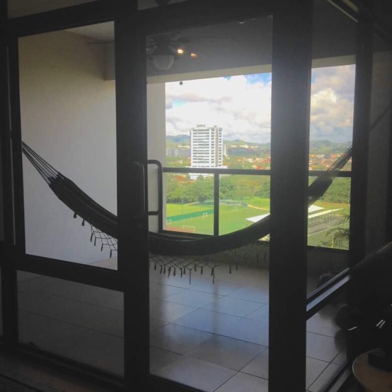 Costa del Este Al Frente Parque: 205 m², 3 Habitaciones con Baño, 2 Depositos