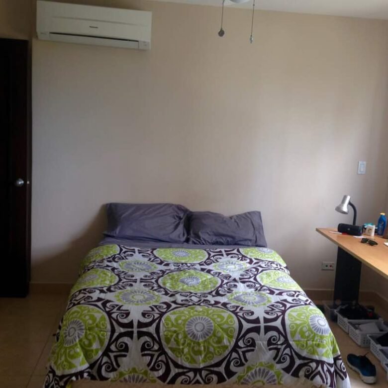Costa del Este Al Frente Parque: 205 m², 3 Habitaciones con Baño, 2 Depositos