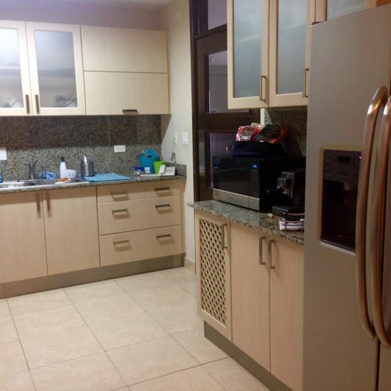 Costa del Este Al Frente Parque: 205 m², 3 Habitaciones con Baño, 2 Depositos