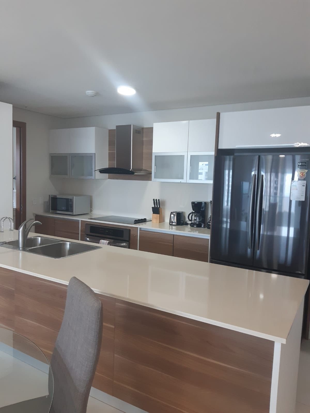 Costa del Este – Parkside: Apartamento Amoblado de 1 Recámara, Vista Al Parque
