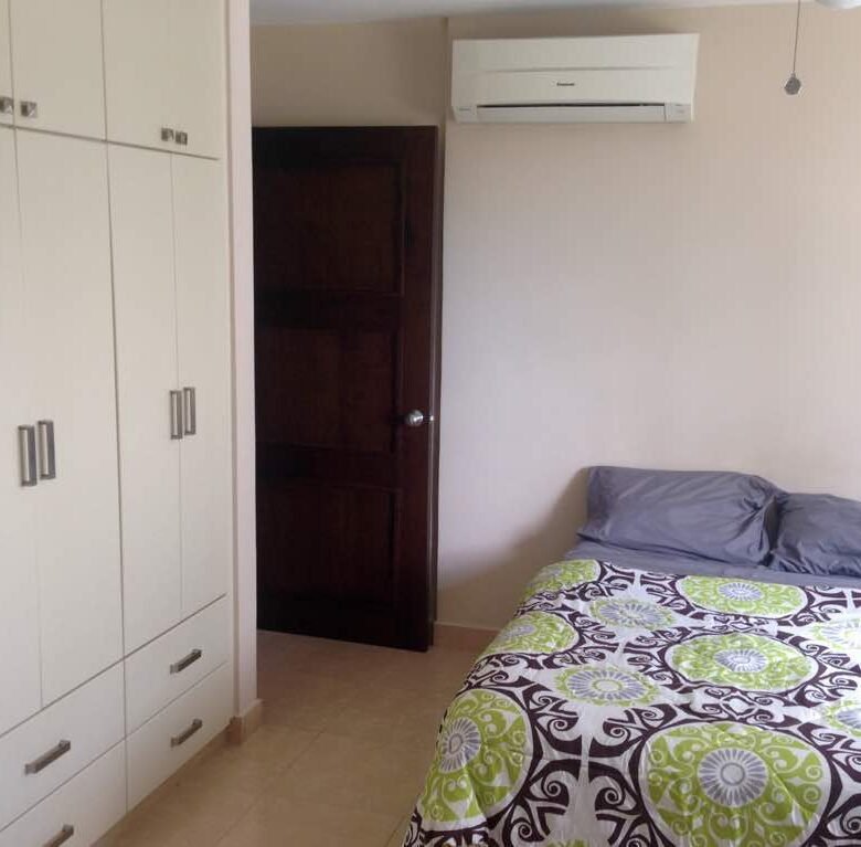 Costa del Este Al Frente Parque: 205 m², 3 Habitaciones con Baño, 2 Depositos