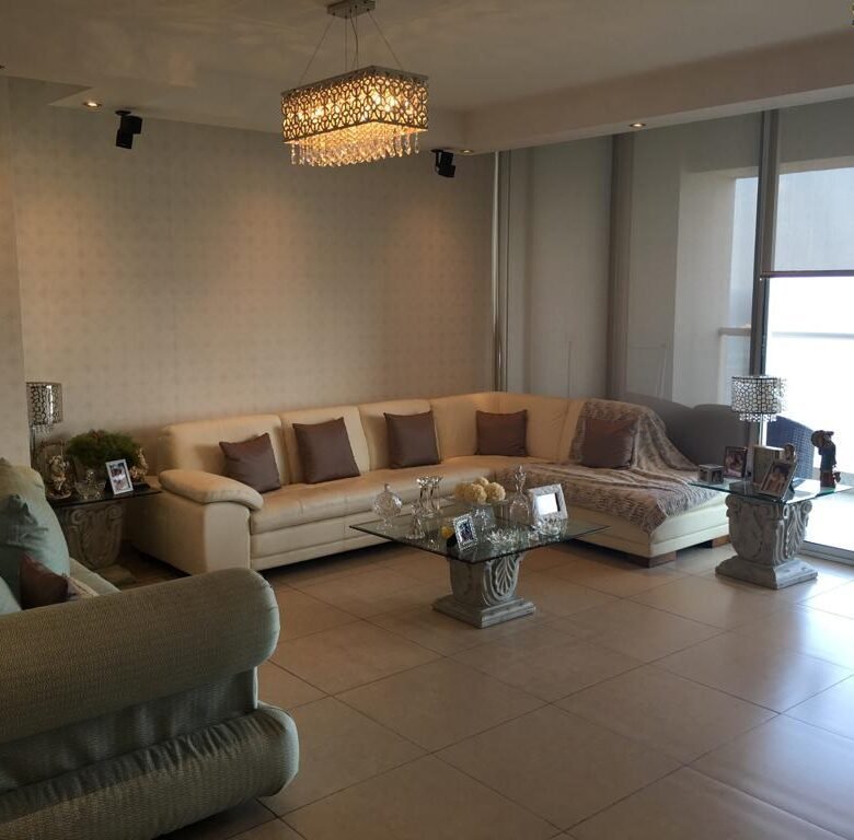 Ave Balboa – Rivage: Apto de 341 m², Piso Alto, 3 Recs con Terraza, 3 Parking