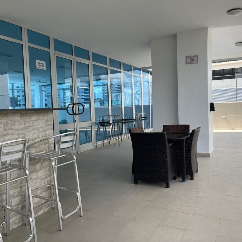 El Carmen: Rainbow, Nuevo Apto de 85 m², 2 Recs + Den, 2 Parking