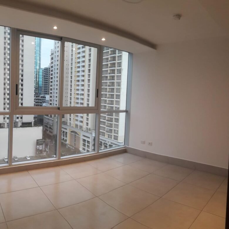 Obarrio: Apto de Doble Altura (4 Metros), Terraza de 22 m², 2 Recs + 2 Baños