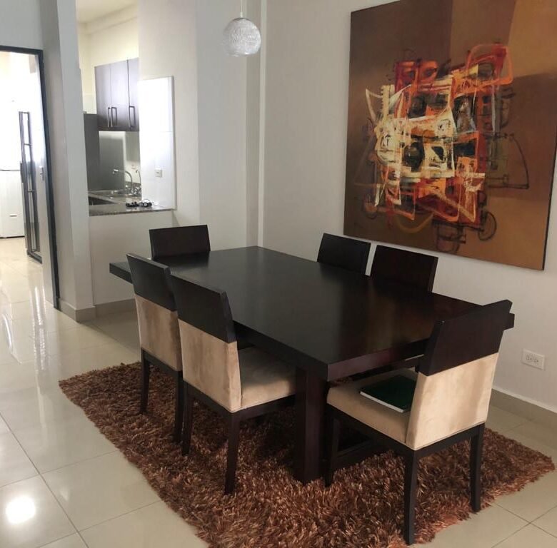 Obarrio, Area Bancaria, Al Lado Soho Mall: Apartamento de 3 Recamaras + Cuarto de Servicio
