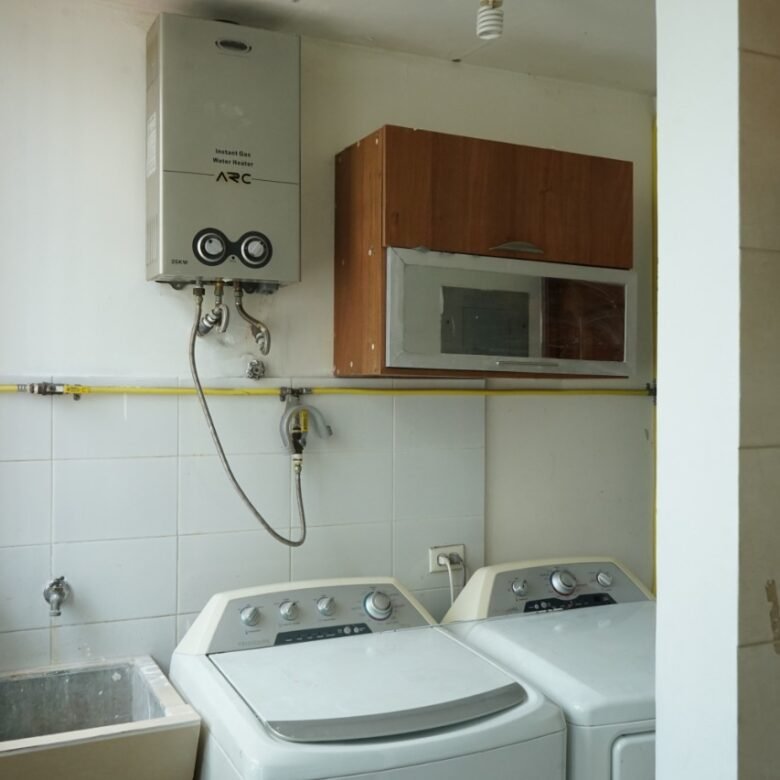 El Cangrejo: Linea Blanca, Apto de 3 Habitaciones + Cuarto de Servicio