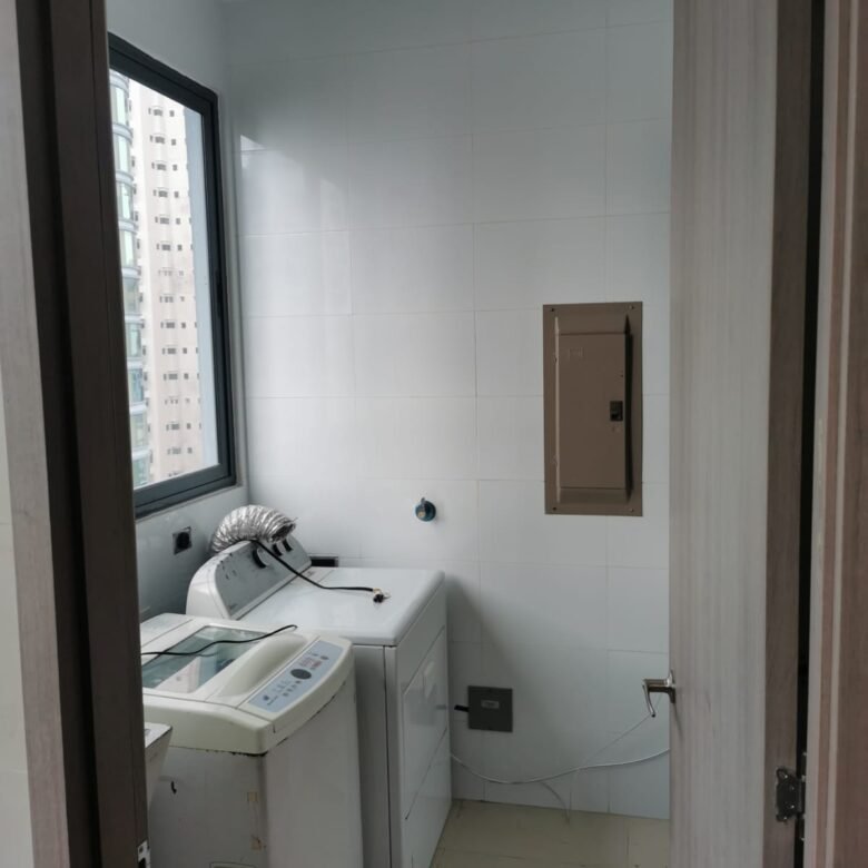 Paitilla: Amoblado, Amplio y Cómodo Apto de 177 m², 3 Recámaras